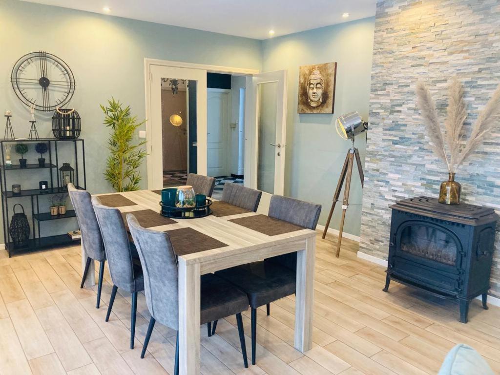 Maison De Vacances Privative A Louer Айвейл Екстериор снимка
